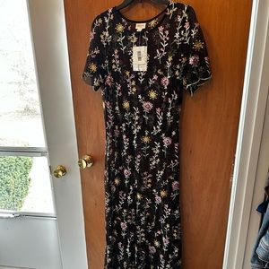 NWT Lularoe Deanne dress topper- think spring!!